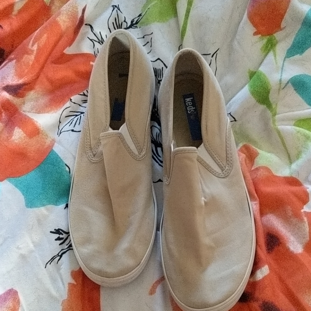 Slip on shoes